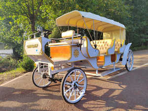Centre de table Chariot Citrouille Cendrillon, Chariot de Princesse traîné par des chevaux - Product Image 3