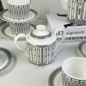 Juego de Vajilla de Porcelana Fina de Lujo Europeo, Estilo Vintage, Moderno y Personalizable, Juego de Tazas y Platos para Café, para Hogar, Hotel, Restaurante, Cena - Product Image 4