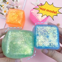 Cube d'eau anti-stress, gadget amusant, matériau TPR, jouet créatif pour enfants, sensation d'eau