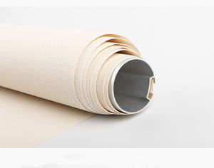 قماش شبكي عالي الجودة 1000D من كلوريد البولي فينيل من DERFLEX لشبكة مغلفة بالبوليستر المقوى - Product Image 5