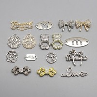 Étiquette métallique personnalisée avec logo, étiquette suspendue pour sac, étiquettes en cuir, badge métallique personnalisé pour vêtements, étiquette métallique, étiquette pour vêtements