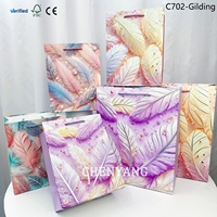 Sac cadeau en papier direct d'usine Bon design Meilleure vente Sacs d'emballage de marque de luxe Petite taille En stock Expédition 48H