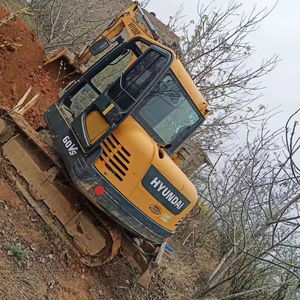 Excavadora Hyundai R60VS usada, fabricada en Corea - Product Image 1
