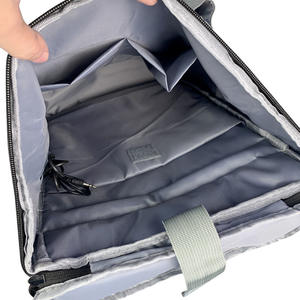 Anime <span class=keywords><strong>Shingeki</strong></span> No Kyojin Wings Of <span class=keywords><strong>Freedom</strong></span> Mochilas escolares Hombres Carga USB Laptop Bolsas de viaje Attack On Titan Mochila - Product Image 3