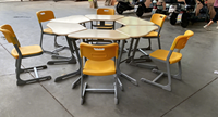 Meubles en métal modernes pour les salles de classe des écoles, ensemble de tables et de chaises combinées