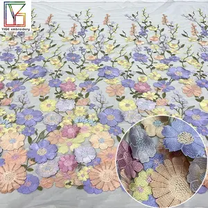 Design all'ingrosso personalizzato ricamo da sposa Tulle abito da sposa rete Applique maglia floreale 3D fiore tessuto di pizzo