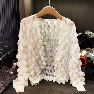 Light As a Feather~ Niche Design <strong>Bubble</strong> Style <strong>Top</strong>, New Summer Loose Sweet Solid Color Long-sleeved Jacket - Product Image 3