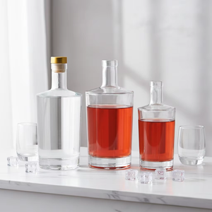 Bouteilles en verre carrées plates vides de 500 ml, 16 oz, 1 L, 1,5 L pour spiritueux, whisky, <span class=keywords><strong>vodka</strong></span>, gin avec bouchon en liège - Product Image 3