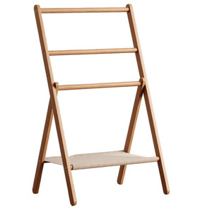 Il Nuovo Appendiabiti da Terra Pieghevole per la Testata del Letto e Riponibile Temporaneamente in Legno di Faggio Semplice - Product Image 1