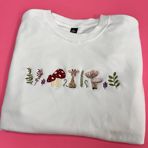 <span class=keywords><strong>Sweat</strong></span> à <span class=keywords><strong>capuche</strong></span> personnalisé avec initiales brodées en forme de cœur, idéal pour enterrement de vie de jeune fille, anniversaire, livraison directe, hiver, col rond, personnalisable - Product Image 3