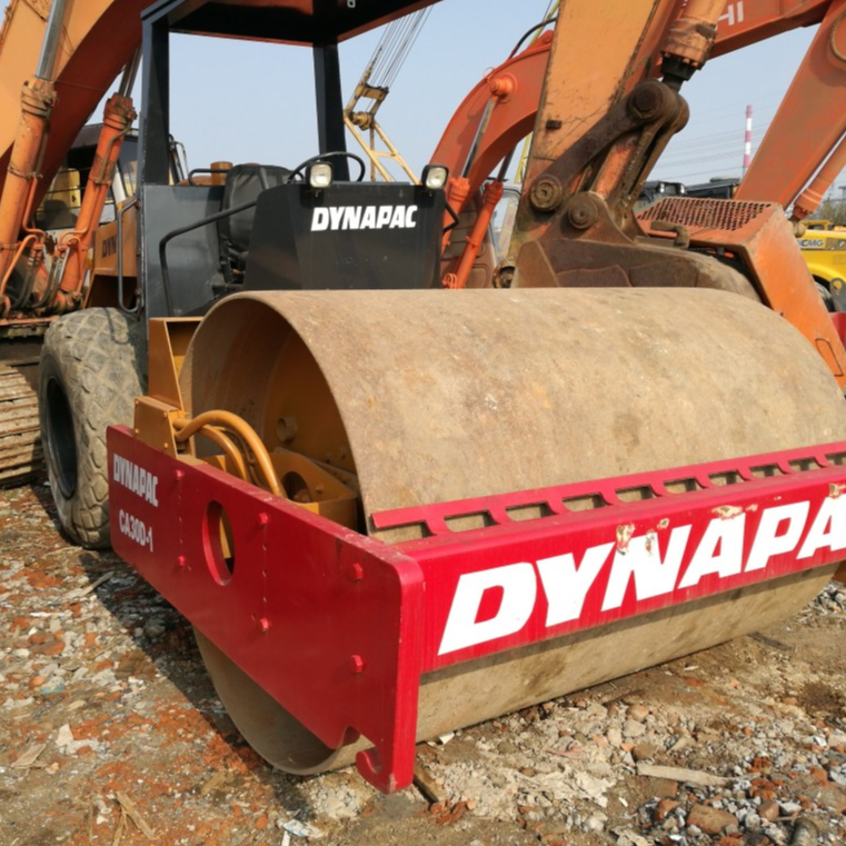 Б/у дорожный каток Dynapac CA30D CA25 на заводе/б/у дорожный каток