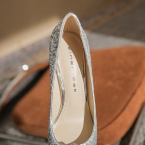 Chaussures de mariage d'été en cuir doré pour femmes, couleur champagne, style chinois, talon aiguille, antidérapantes - Product Image 5