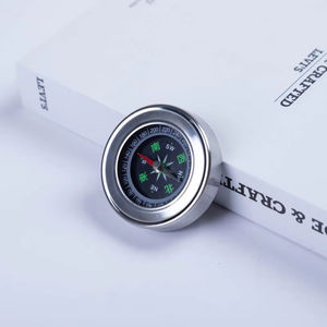 Boussole de poche en acier inoxydable avec cadran à aiguilles, type montre-bracelet, accessoires portables pour le camping et les activités de plein air, vente en gros - Product Image 3