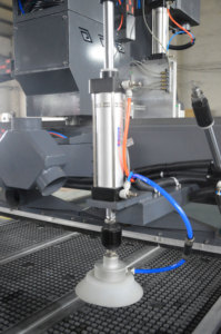 29% de réduction Routeur CNC 1825 pour le bois, double processus, chargement et déchargement automatiques, pour la fabrication de cercueils - Product Image 6