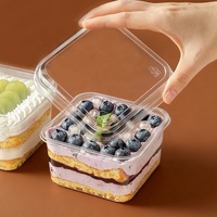 Boîte à dessert carrée rectangulaire en plastique transparent de haute qualité avec couvercle pour mousse au chocolat, tiramisu, pudding, pâtisserie