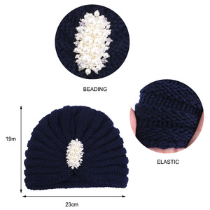 Nuovo arrivo cappello caldo in tinta unita con gioielli di perline cappello invernale per le donne di alta qualità in acrilico elastico berretto cappello - Product Image 3