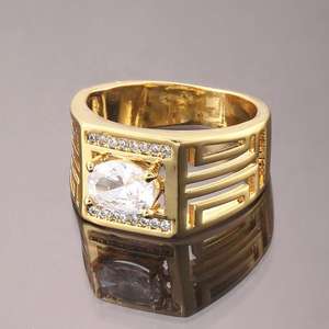 Anillo de compromiso para hombre chapado en oro de 18 quilates con circonitas de lujo, anillo de compromiso de moda con circonitas para hombre, anillo de dedo de oro que no se deslustra - Product Image 6