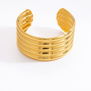 Open-Design Stainless Steel 18K Gold Women's Trendy <b>Charm</b> Bracelet High-End Jewelry for Anniversaries Gold-Plated - Product Image 5