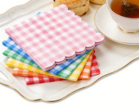 Serviettes de table jetables absorbantes 2 plis en papier Airlaid, en pâte de bois vierge, colorées, pliées carrées, gaufrées et imprimées au laser