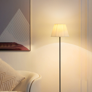 Lámpara de Pie Cálida y Romántica con Cubierta de Tela Blanca Pura, Base de Hierro, Estilo Simple para Dormitorio, Sala de Estar, Estudio - Product Image 6