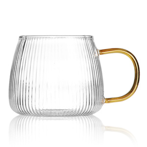 Tasse en verre à rayures verticales bon marché Tasse à thé en verre avec poignée <span class=keywords><strong>ambre</strong></span> Grande tasse en verre - Product Image 2