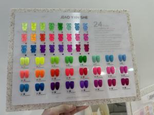 Prix d'usine Ensemble de vernis à ongles en gel 24 couleurs 12ml en résine végétalienne Ensemble de vernis en gel imbibé de haute qualité 24 couleurs par le fournisseur de gel pour ongles - Product Image 2