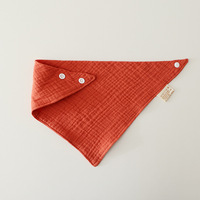 Bavoirs bébé en coton froissé transfrontaliers les plus vendus, bandanas triangulaires, bavoirs en gaze pour enfants, norme de classe 30x45cm, couleur unie