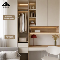 Ensemble de chambre à coucher moderne avec lit tatami intégré, armoire et bureau, meubles de rangement tout-en-un sur mesure pour petits appartements