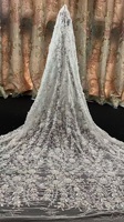 Tissu en dentelle française blanc exquis avec fleurs 3D, perles et sequins, sans fil, pour la confection de robes de mariée classiques et de robes de soirée