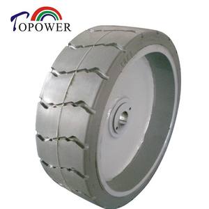 Pneu solide Top Tire 15*5 pour plateforme de travail aérienne, radial, non-marquant, en caoutchouc gris et peint. - Product Image 2
