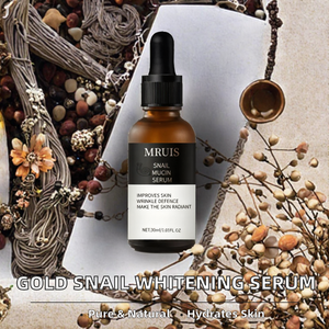 Crema Hidratante Facial Líquida Blanqueadora y Antienvejecimiento con Estampado Dorado Personalizado, Vitamina C, Ácido Hialurónico, Centella Asiática y Aloe Orgánico - Product Image 2