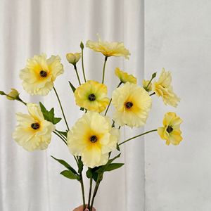 Flores Artificiales de Ranúnculo Mariposa, Seda de Alta Simulación, Decoración Moderna para Bodas y Hogar, Centro de Mesa Floral - Product Image 3