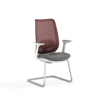 Base incurvée en acier inoxydable Support dorsal en maille Chaise de bureau de formation de luxe de haute qualité Étudier la chaise de conférence de bureau
