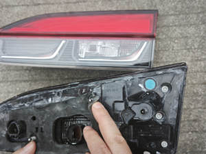 Luz Trasera LED Láser Izquierda y Derecha Original Usada, Desmontada, Lista para Instalar, Mejor Precio, Sin Reparación, para <span class=keywords><strong>Toyota</strong></span> <span class=keywords><strong>Corolla</strong></span> <span class=keywords><strong>Cross</strong></span> 2020-2024 - Product Image 4