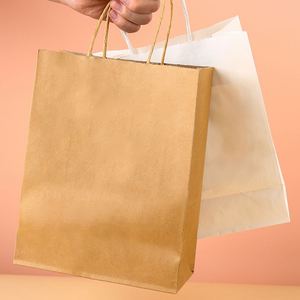 Sac en papier kraft personnalisé par flexographie avec votre propre logo et gaufrage pour Noël - Product Image 3