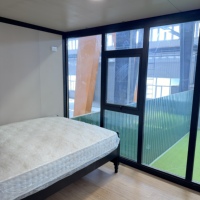 Maison conteneur à 2 étages, villa modulaire extensible, maison préfabriquée, structure en acier en kit avec balcon