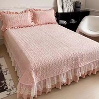 Parure de lit 3 pièces en velours laiteux chaud d'hiver avec jupe de lit à volants en dentelle et taies d'oreiller douces et moelleuses pour la maison et la chambre