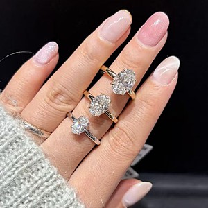 Anello di Fidanzamento Certificato IGI GIA in Oro Bianco 10K 14K 18K, Anello Nuziale con Diamante Solitario Ovale Coltivato in Laboratorio da 1CT 2CT 3CT 4CT - Product Image 5