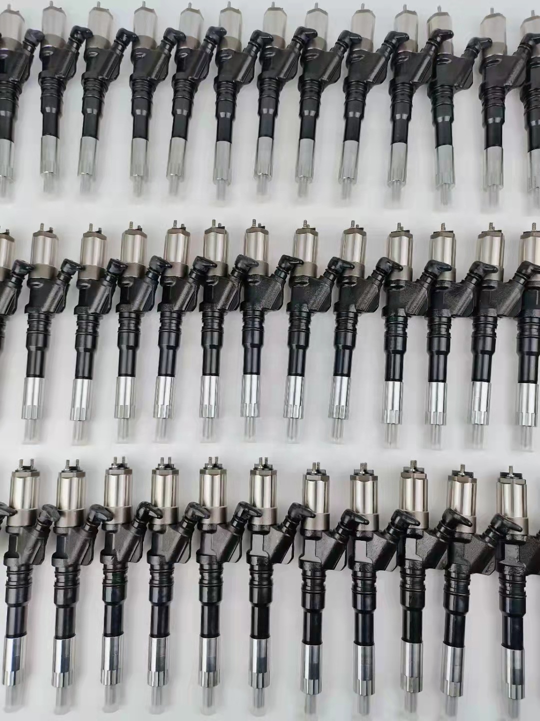 095000-1211 Common Rail Diesel Injector 095000-1211 6156-11-3300 6156-11-3100 095000-1210 for Komatsu PC400-7