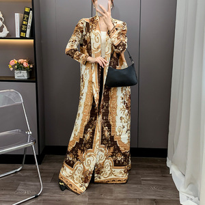 Miyake 2025 <b>Women's</b> Elegant Pleated Robe Long Winter Coat <b>Cape</b> Traditional Muslim Clothing for Fall/Winter Summer Spring - Product Image 4