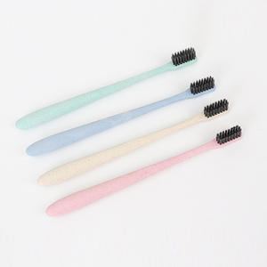Brosse à dents de voyage en paille de blé, poils souples, portable, à usage unique, charbon de bambou, pour adultes, pack familial - Product Image 4