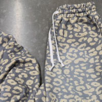 Ensemble de survêtement capri imprimé léopard, sweat à capuche zippé, pantalon large, streetwear, OEM, marque privée |   Haute qualité