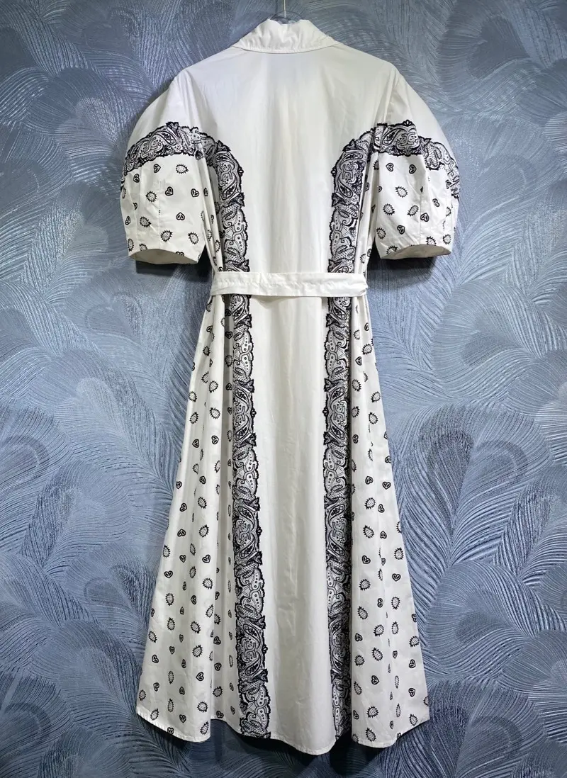 Gaun musim panas baru kualitas terbaik 2024 gaya busana wanita kerah lipat motif Vintage Lengan Pendek sabuk gaun putih setengah betis