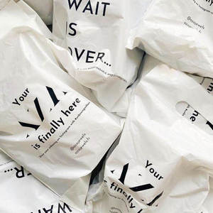 Custom Design Logo Printed Plastic Poly Mailer Express Delivery Clothing Packaging Packing Postage Bags for Clothes - Product Image 3
