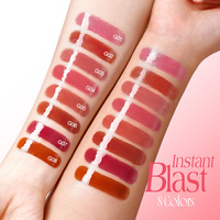 O.TWO.O Gloss à lèvres végétalien hydratant, non collant, anti-transfert, créant une perfection lisse et brillante