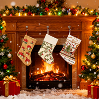 Cadeau de Noël personnalisé, chaussette de Noël traditionnelle en peluche douce de 18 pouces, bonhomme de neige en velours, sac à bonbons rouge, décoration de cheminée, décoration d'arbre de Noël