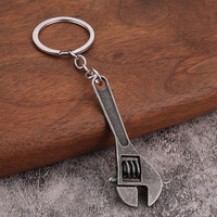Porte-clés créatif en forme de mini clé à molette réglable, idéal comme cadeau – Vente chaude