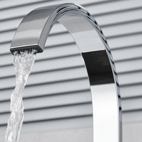 Robinet de Cuisine de Luxe en Acier Inoxydable, Mitigeur Eau Chaude Froide, Monté sur Plan de Travail, pour Évier de Cuisine