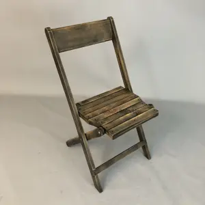 Складной стул с деревянным ящиком