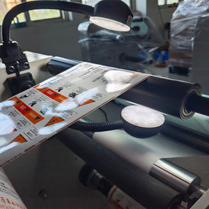 Macchina di riavvolgimento dell'etichetta di controllo automatico delle vendite calde della fabbrica per la larghezza stretta - Product Image 4